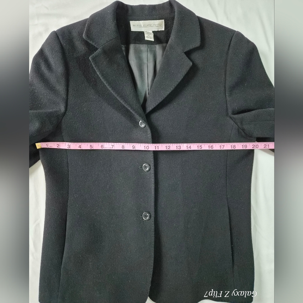 Classic Black Three-Button Wool Blend Blazer / Pe… - image 3